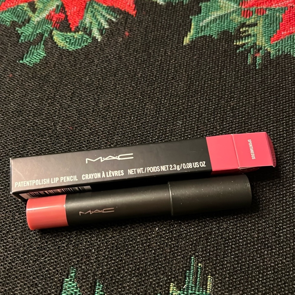 MAC LIP PENCIL.